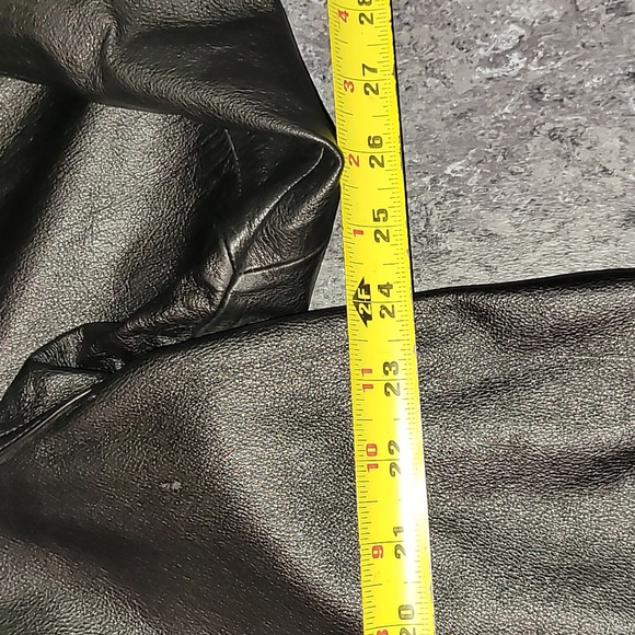 Vintage. Preston & York. Like-new. Genuine Leather long-coat. Women's size XL - Picture 10 of 16